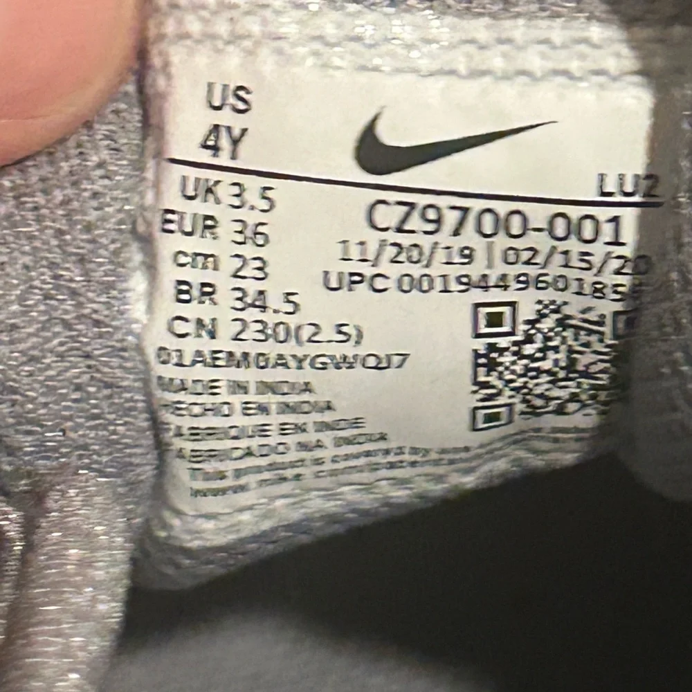 Nike Shoes Air Max Boys 4Y Youth Kids Blue Grey Axis GS Sneaker CZ9700001 Sports - Picture 9 of 9